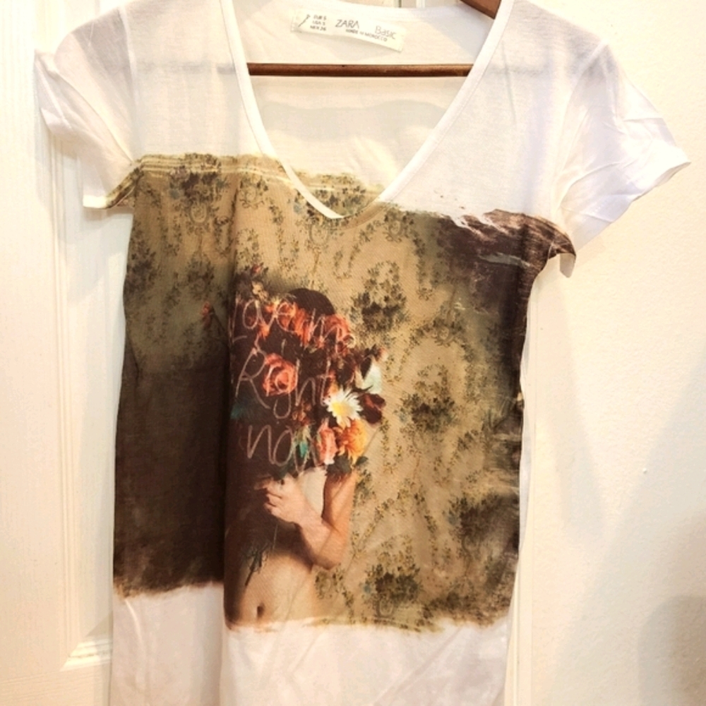 ZARA Basic Graphic White T-shirt Size Small